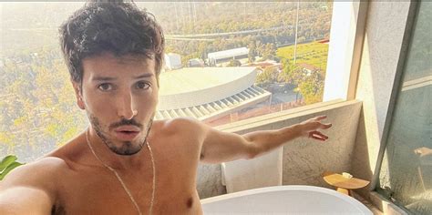 sebastian yatra naked|Sebastian Yatra Shows Off His Extremely Toned Nude Physique。